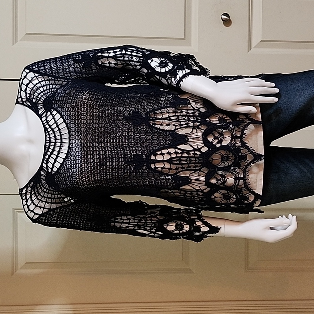 NWT! Maurices Crochet Top Navy (L)